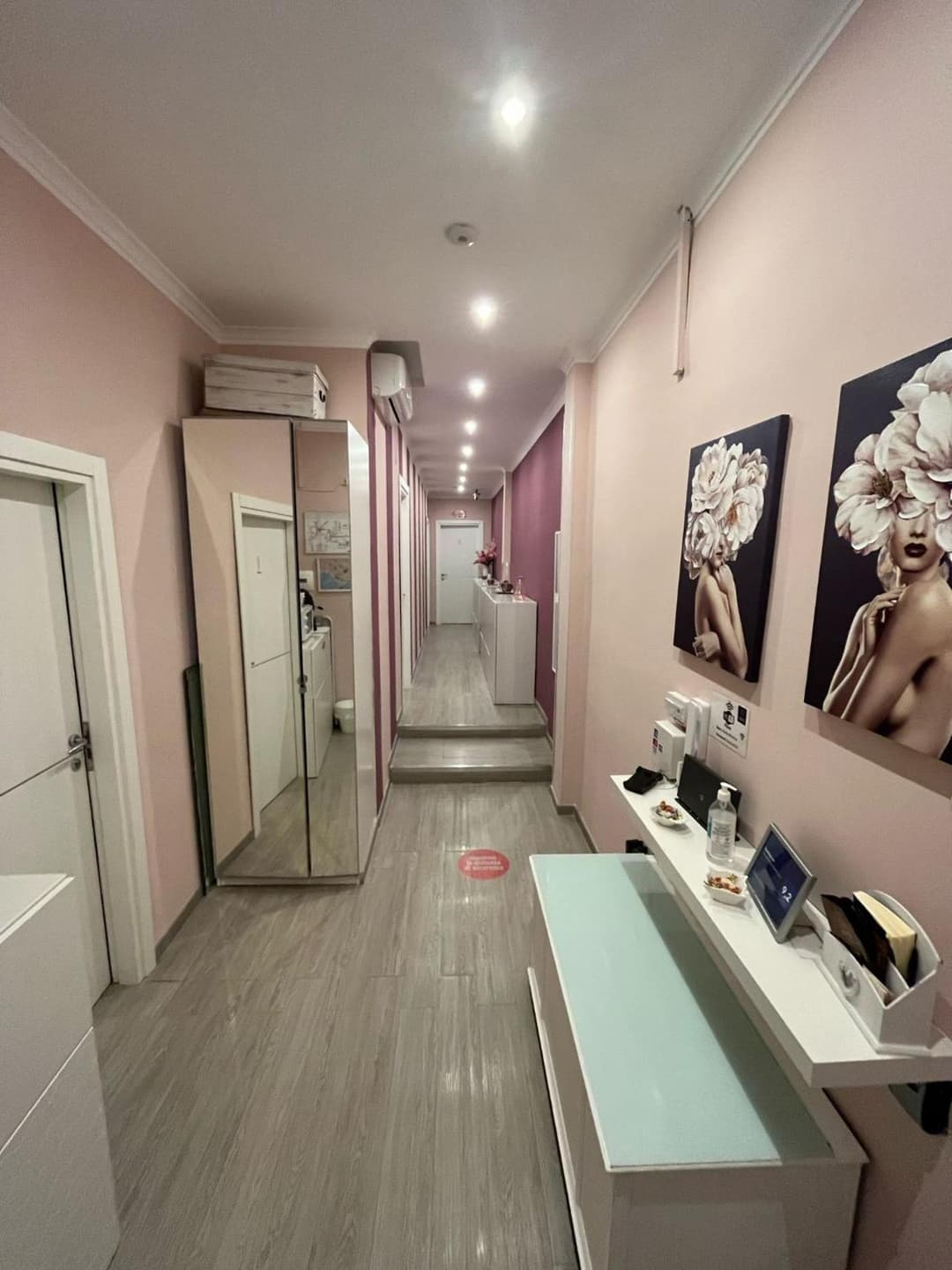 F.Rooms Napoli — photo 1 of 1