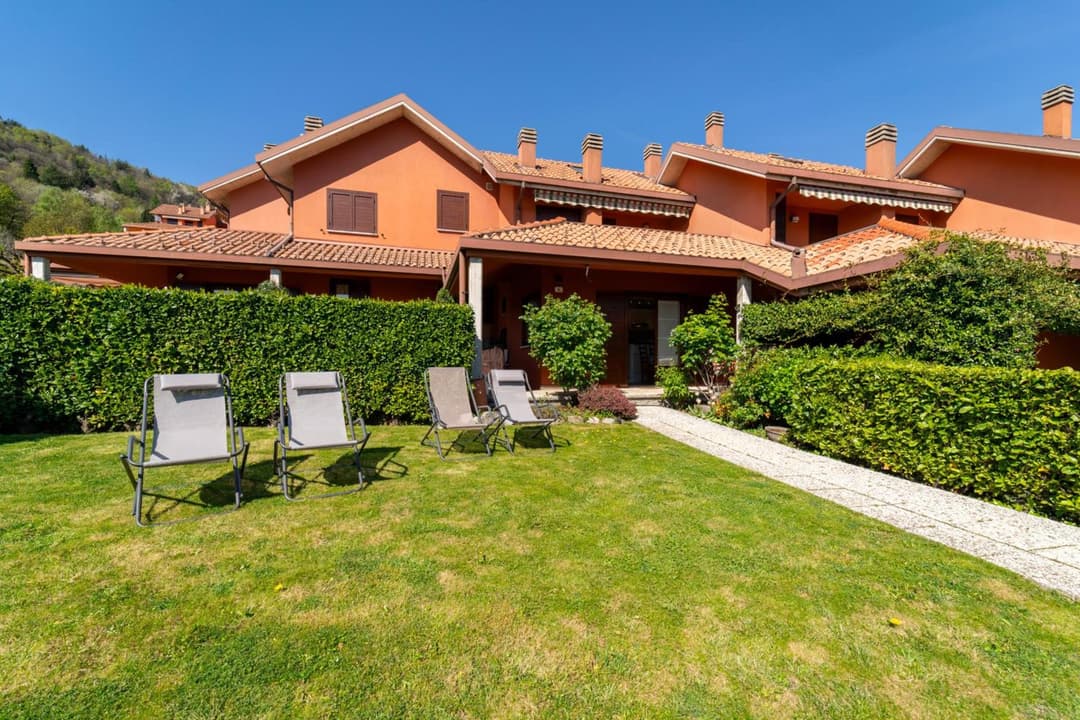 Panorama Lake and Garden by Wonderful Italy — photo 1 of 35