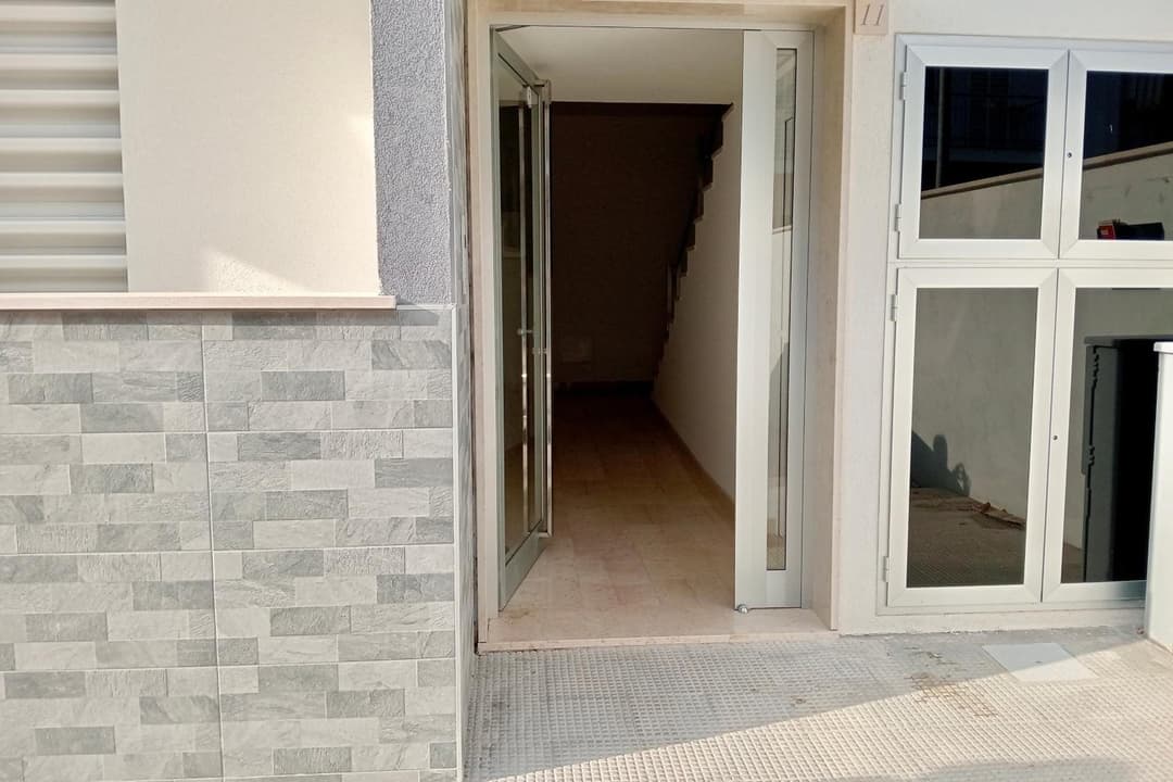 Prima Classe Apartment - Central Apartment with Private Garage - Molfetta — photo 1 of 1