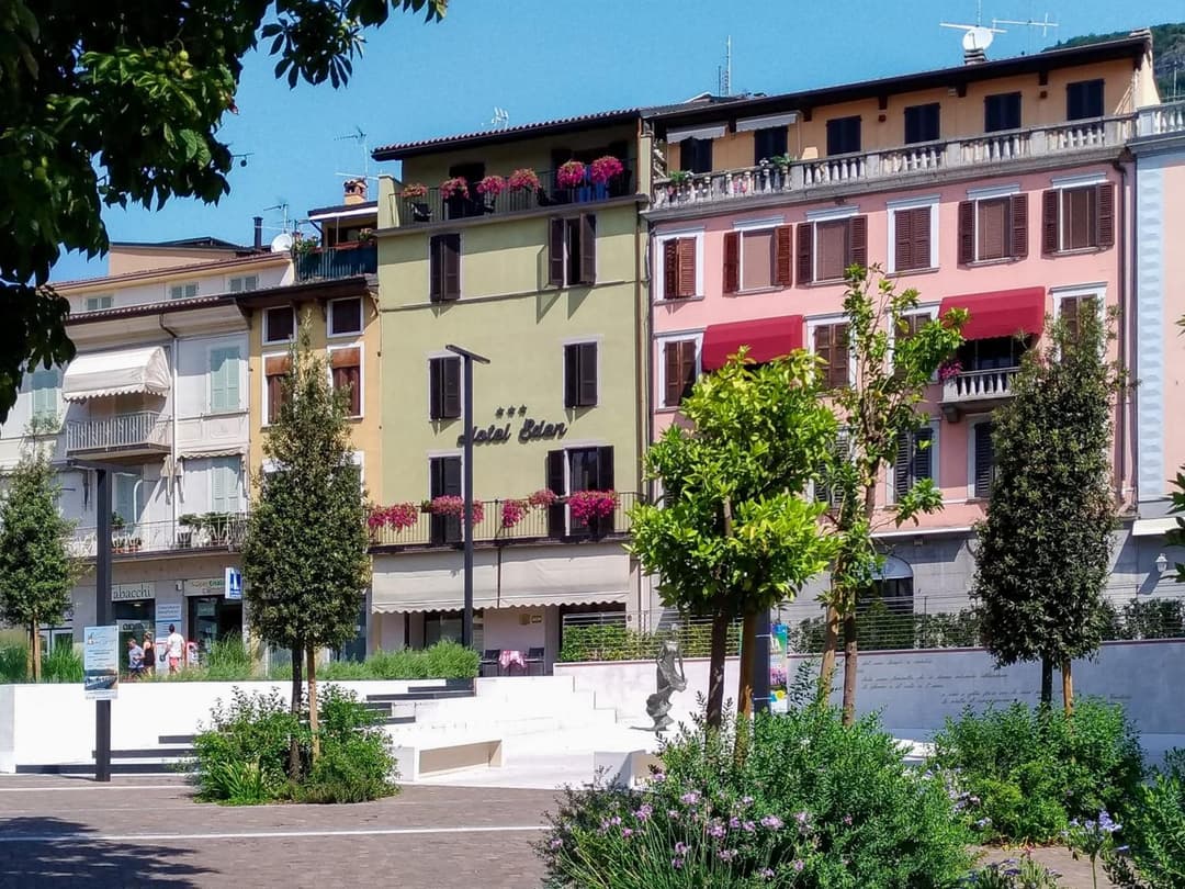 Hotel Eden Salò — photo 1 of 78
