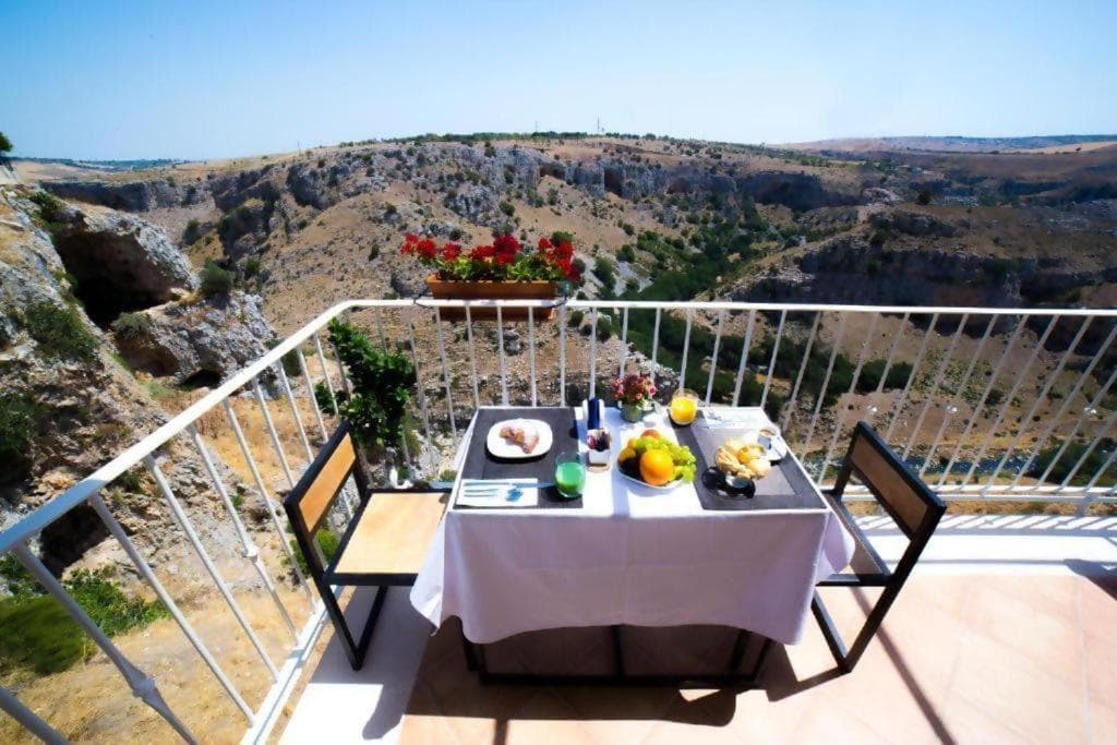 Casa Festa Rooms - Affaccio sul Canyon a due passi dai Sassi — photo 1 of 1