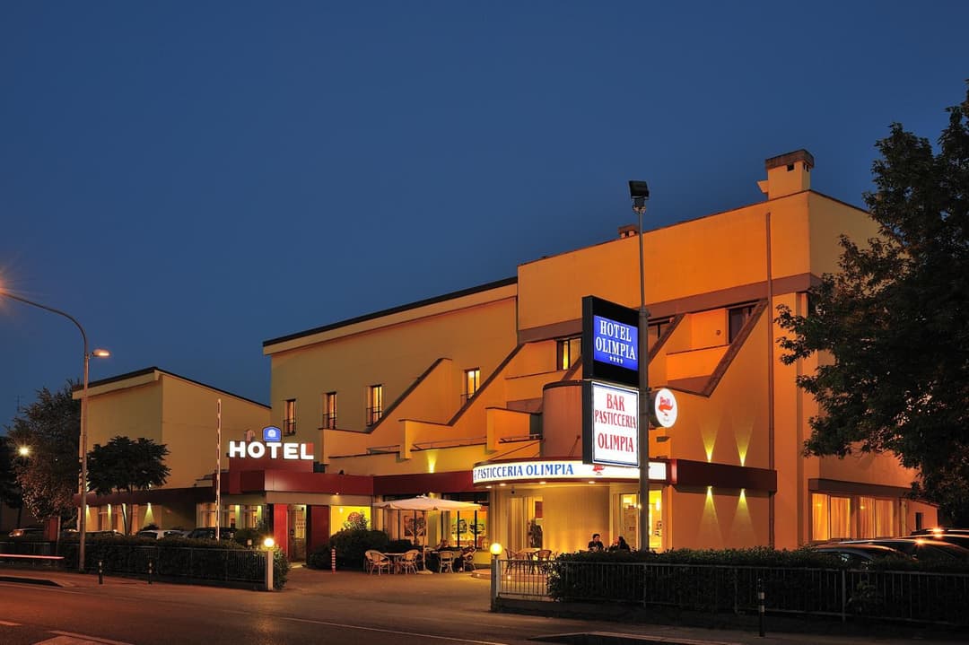 Hotel Olimpia — photo 1 of 37