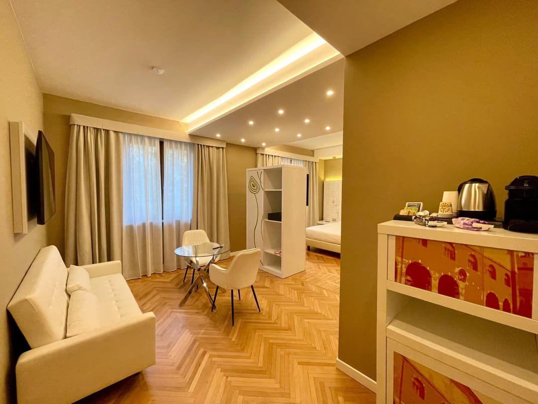 Milano Ticinese Guest House — photo 1 of 46