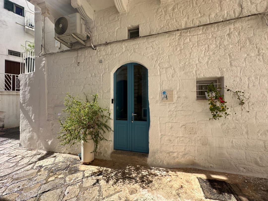 Bianco Calce - Ostuni — photo 1 of 1