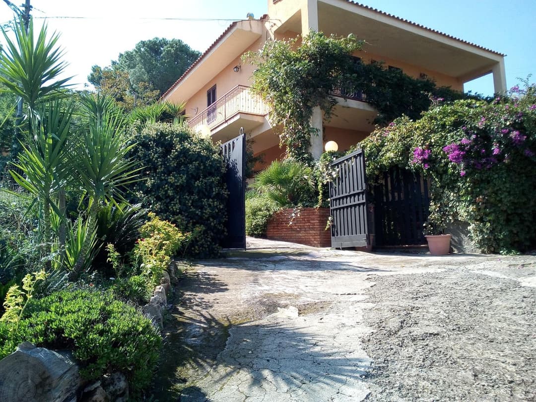 CASA DEGLI OLEANDRI — photo 1 of 1