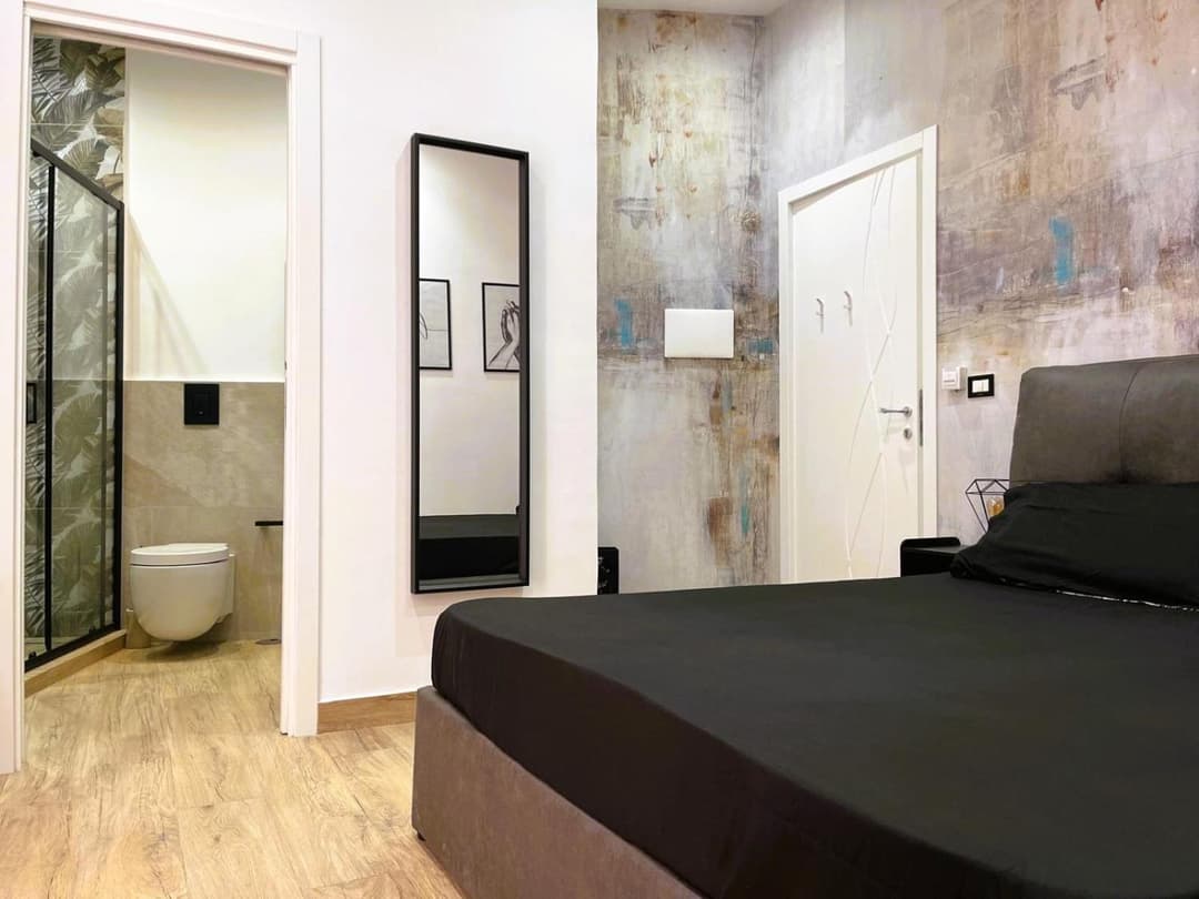 Urban Chic Suite Toledo — photo 1 of 1