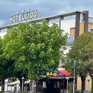 hotel lido