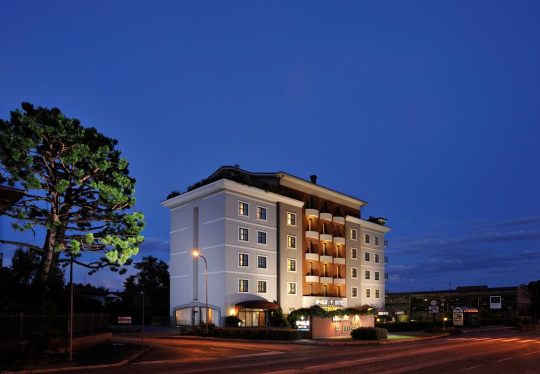 Poli Hotel — photo 1 of 1