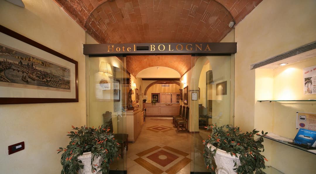 Hotel Bologna — photo 1 of 31