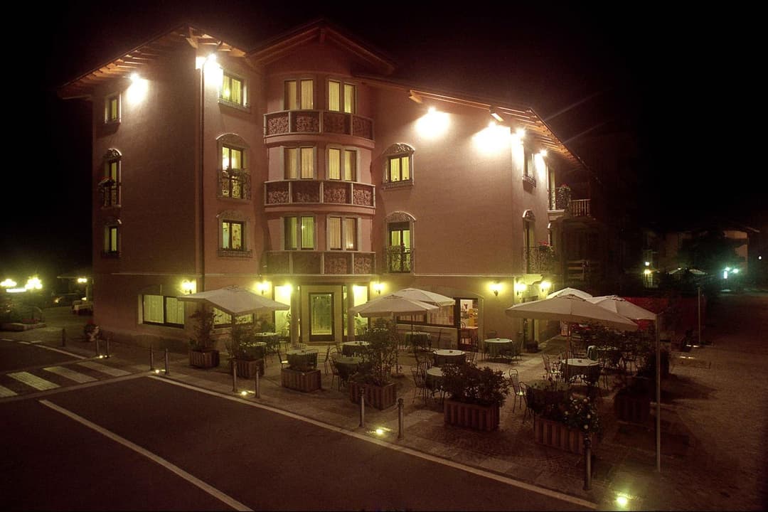 Hotel Mazzoleni — photo 1 of 40