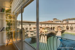 Apartments Florence - Ponte Vecchio Balcony