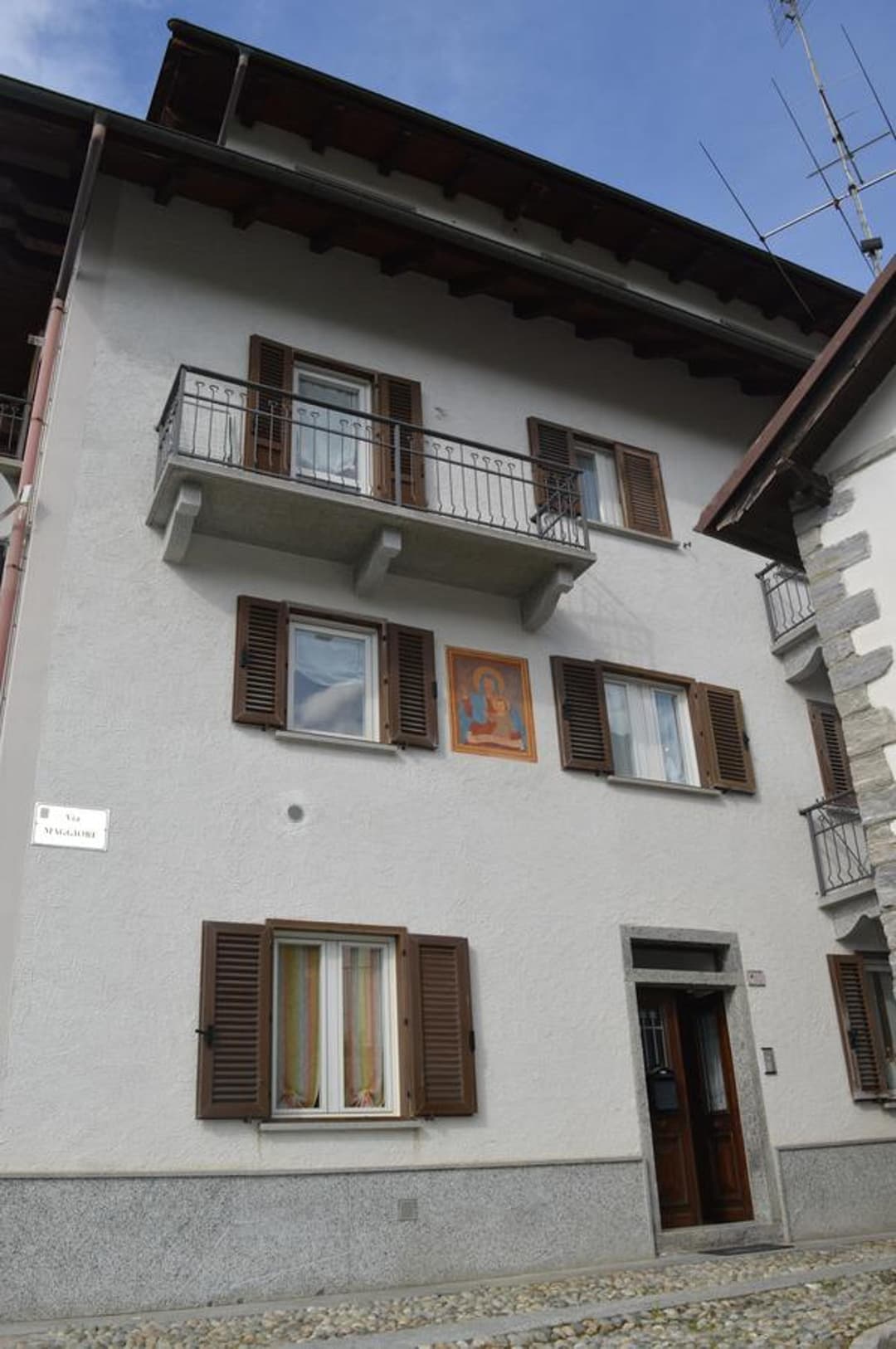 Residence Arvinei — photo 1 of 62