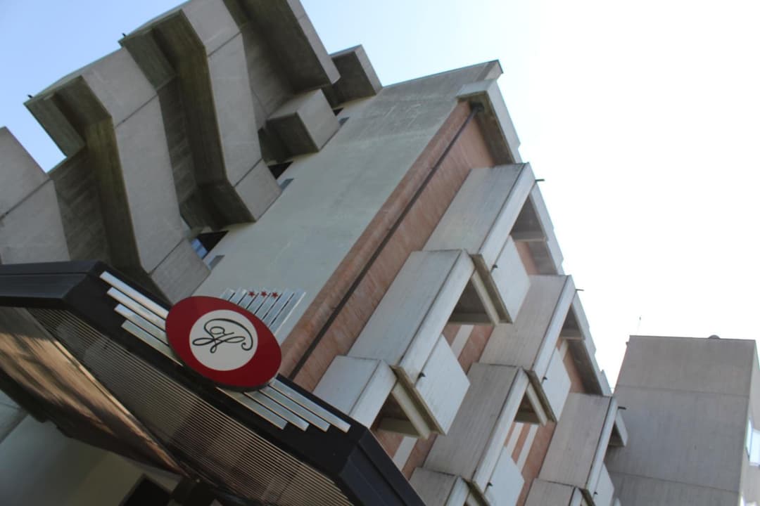 Park Hotel — photo 1 of 146