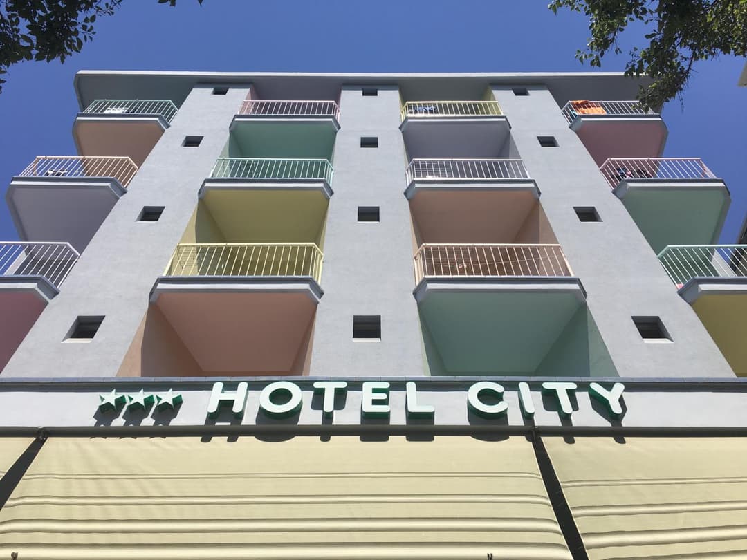 Hotel City — photo 1 of 70
