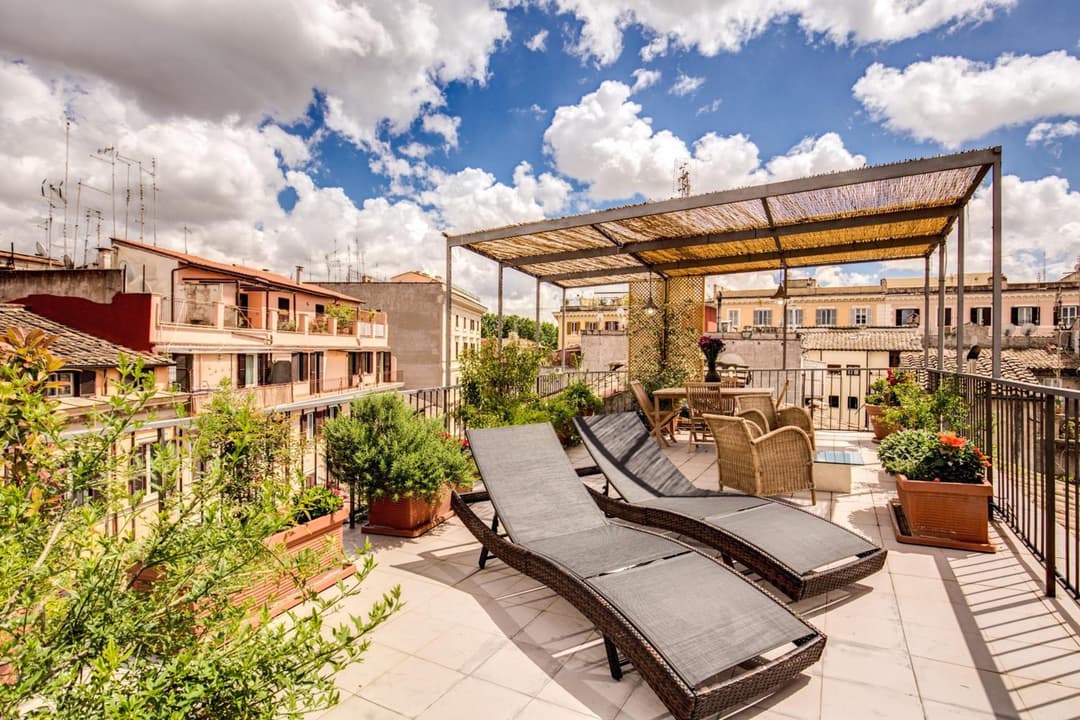 Trastevere Attic with Terrace — photo 1 of 1