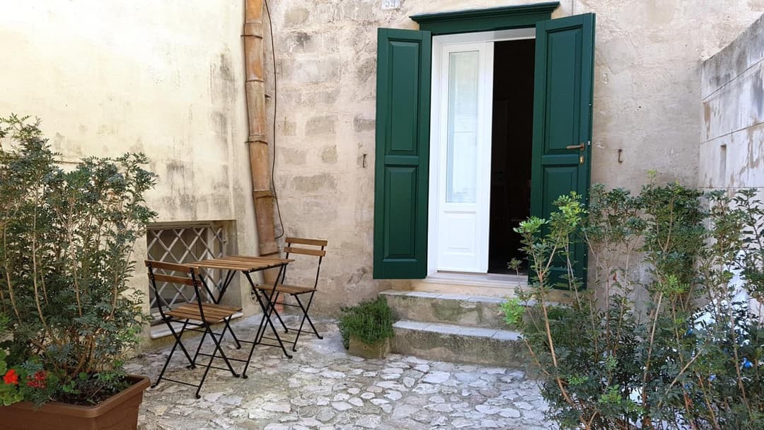Il Vialetto Nei Sassi 2 — photo 1 of 1