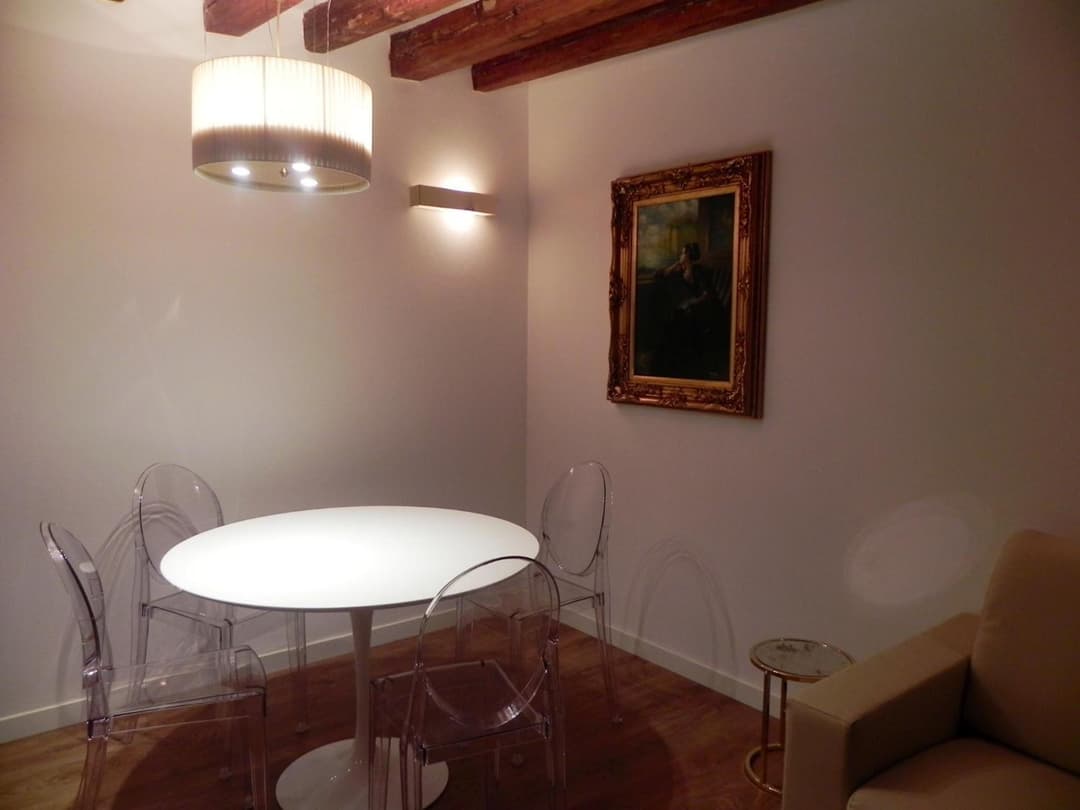 Home Venice Apartments-Rialto 1 - 2 - 3 — photo 1 of 1