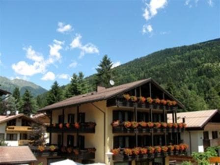 Hotel Binelli — photo 1 of 78