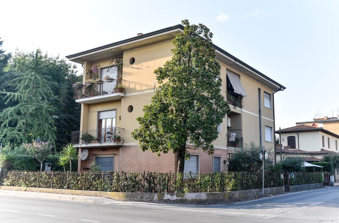 Casa Paola Lucca — photo 1 of 29
