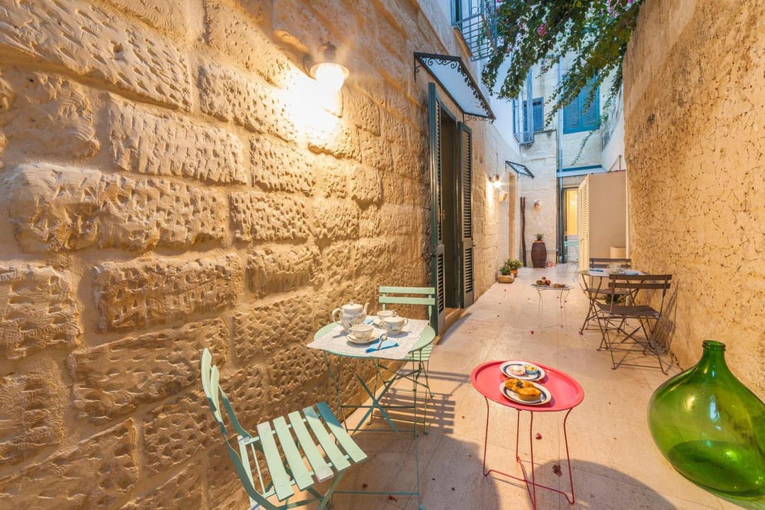 La Luna In Cortile — photo 1 of 1