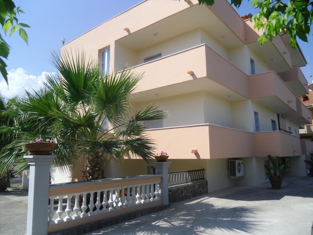 Villa Laura Residence Hotel Apartments & Studios — photo 1 of 1