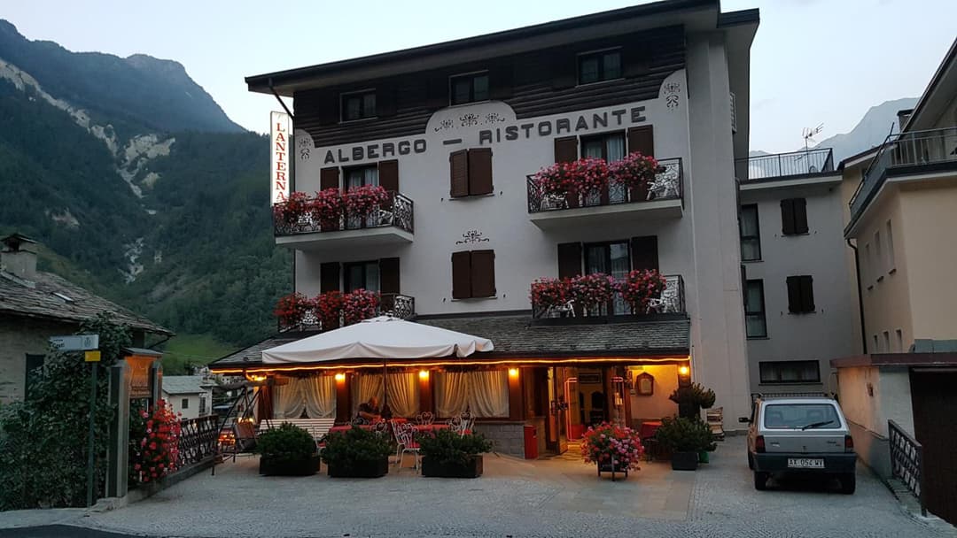 Hotel La Lanterna — photo 1 of 50