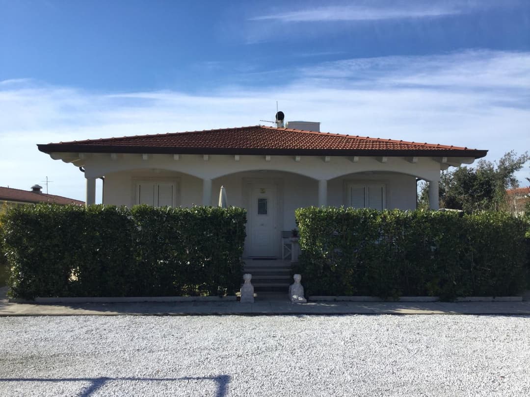 Danio beach house — photo 1 of 48