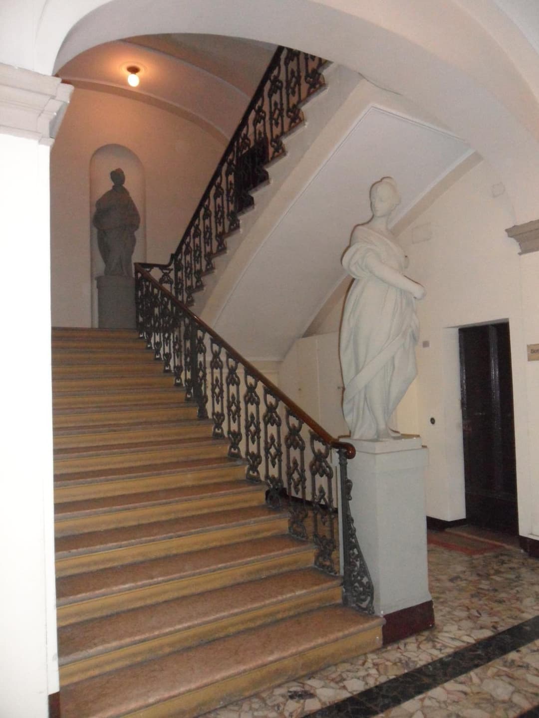 Le Grenier — photo 1 of 1