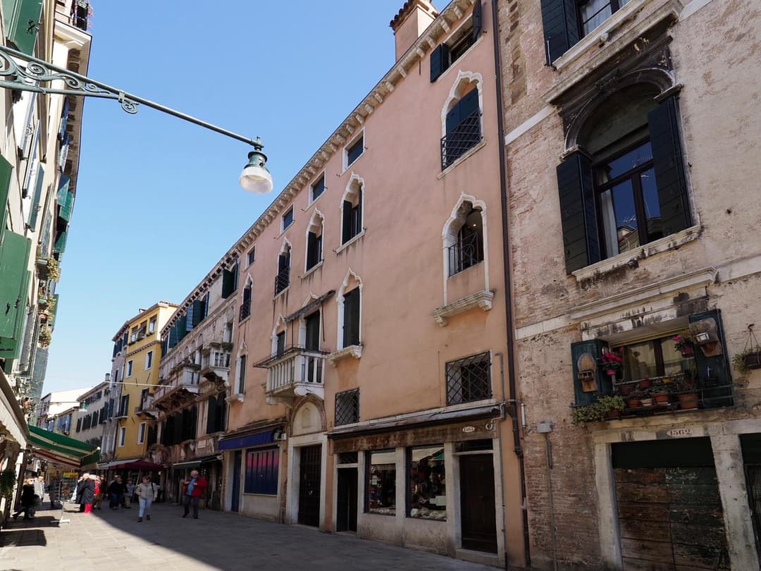 Majestic Rialto House by Wonderful Italy — photo 1 of 1