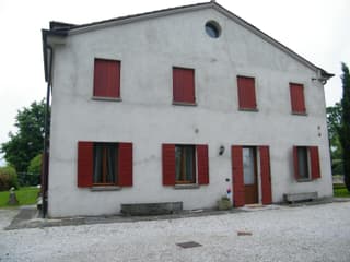 Il nido di rondine