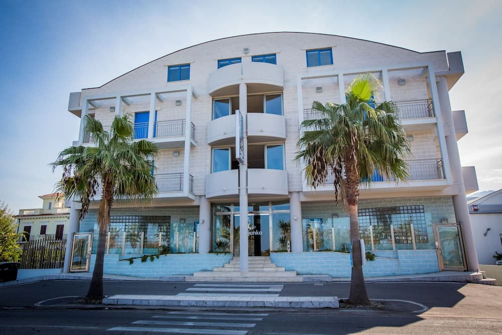 Residence Hotel Miljunka — photo 1 of 1