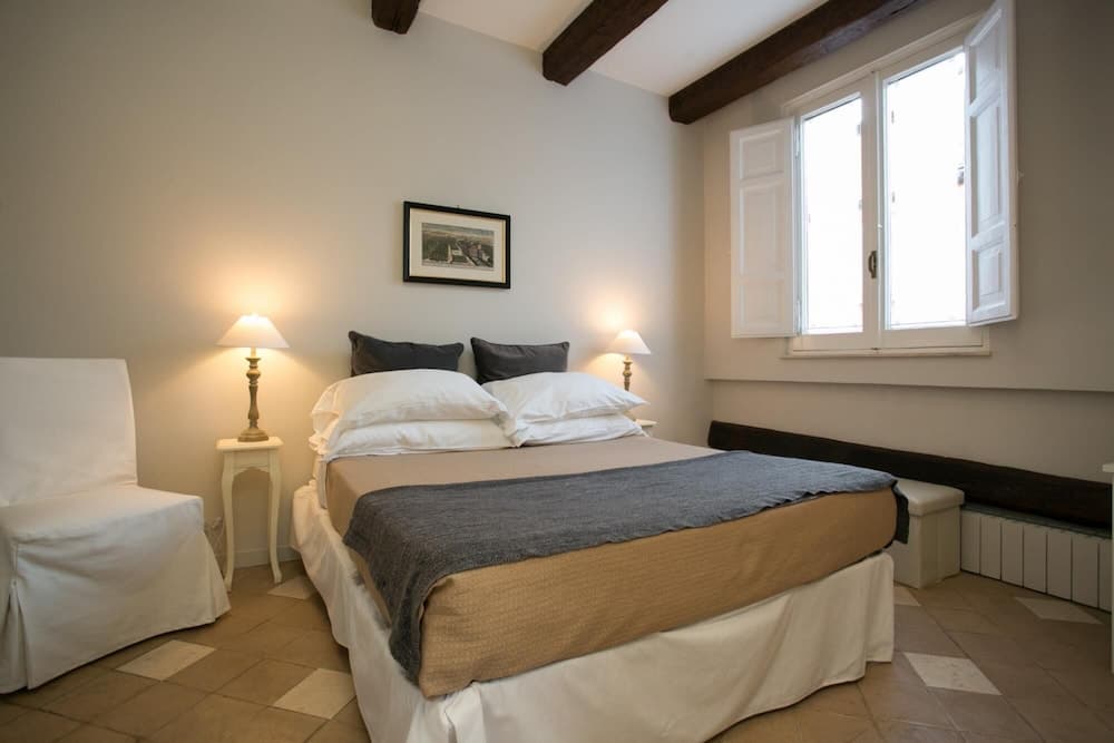 Your Prestigious Penthouse at the Spanish Steps — photo 1 of 1