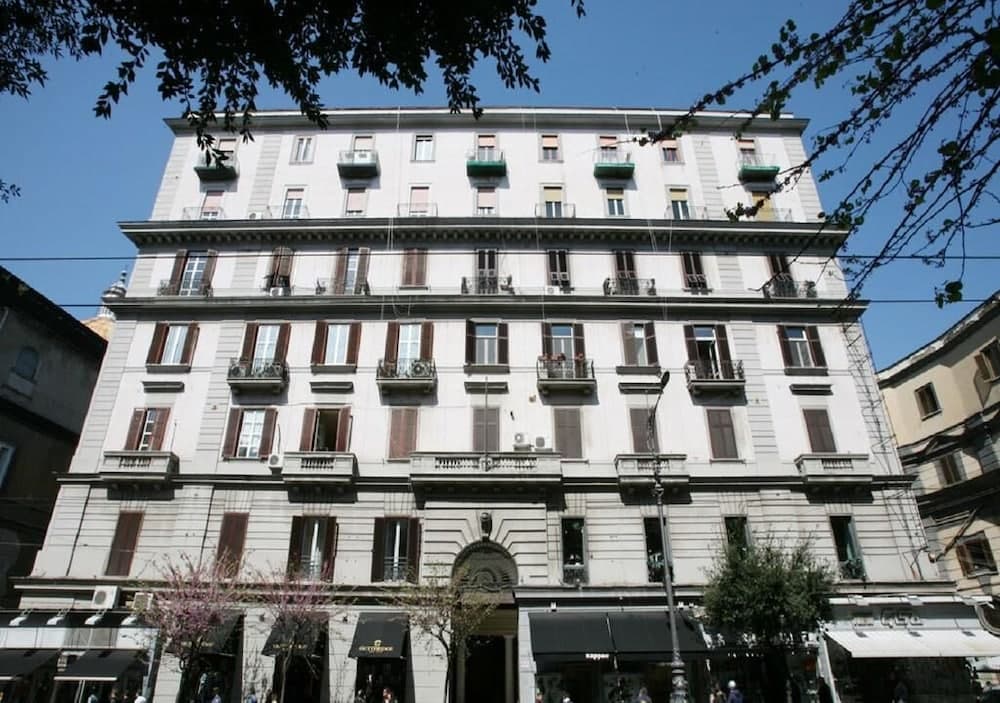 Napoli's Gold Hotel — photo 1 of 1
