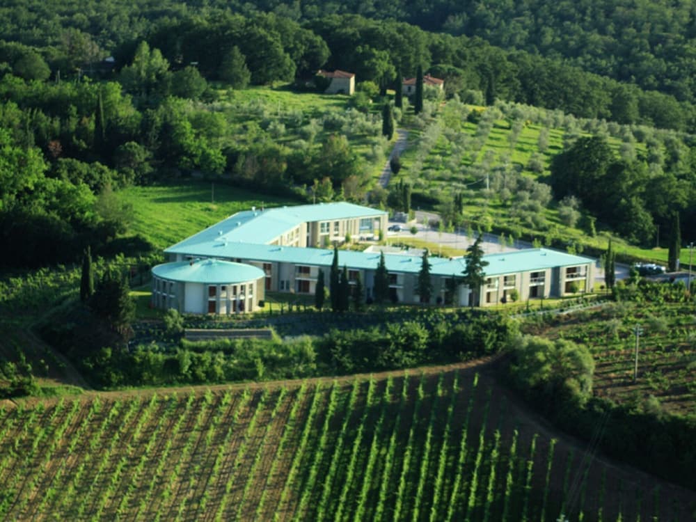 Apartment in Tuscany Near Chianti Vineyards — photo 1 of 1