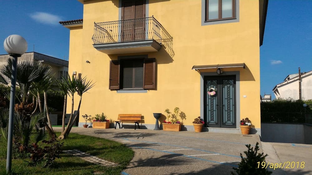 Villa Rosa — photo 1 of 1