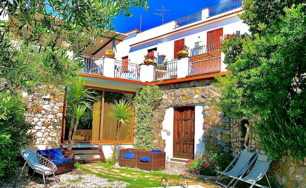 Casa Tatano in Massa Lubrense — photo 1 of 1