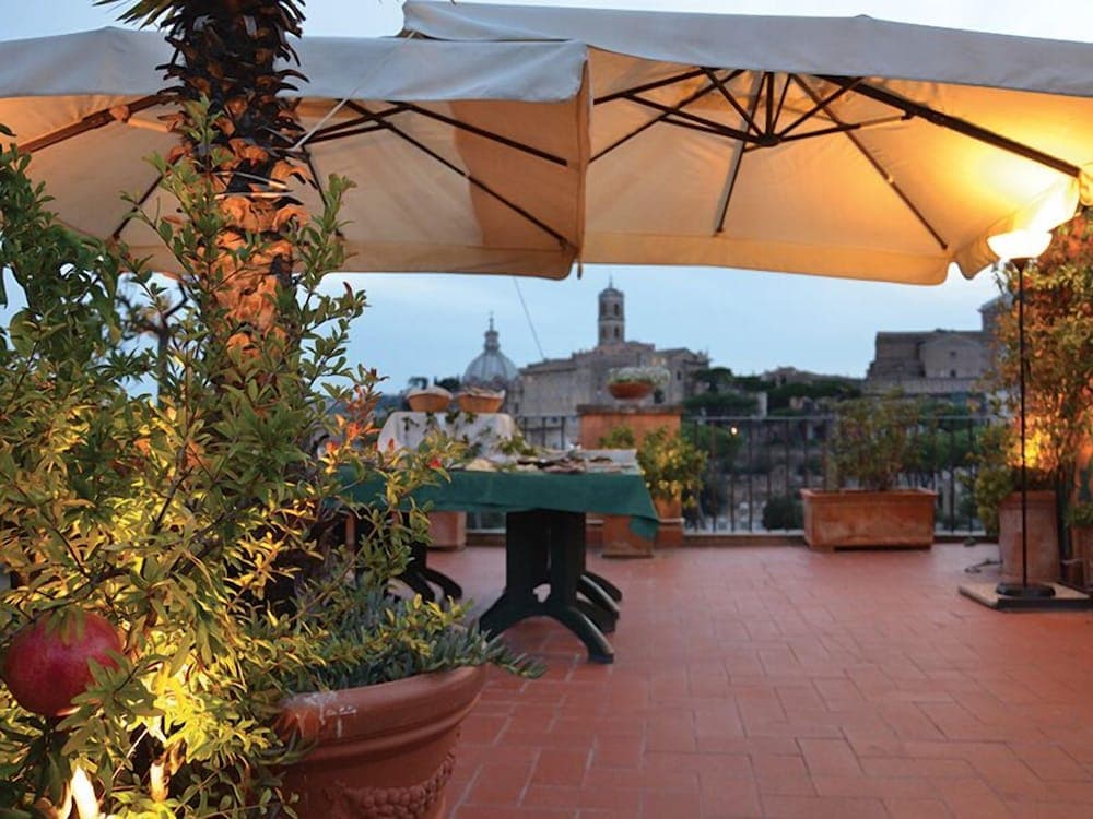 Residenza Maritti Classic Rooms — photo 1 of 1