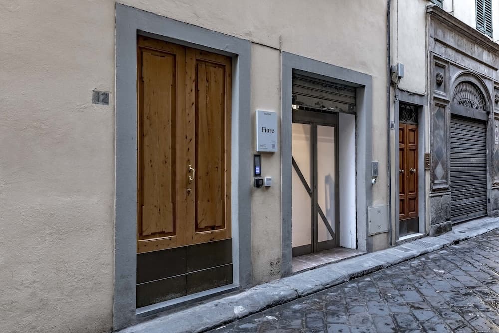 Numa Florence Fiore — photo 1 of 53
