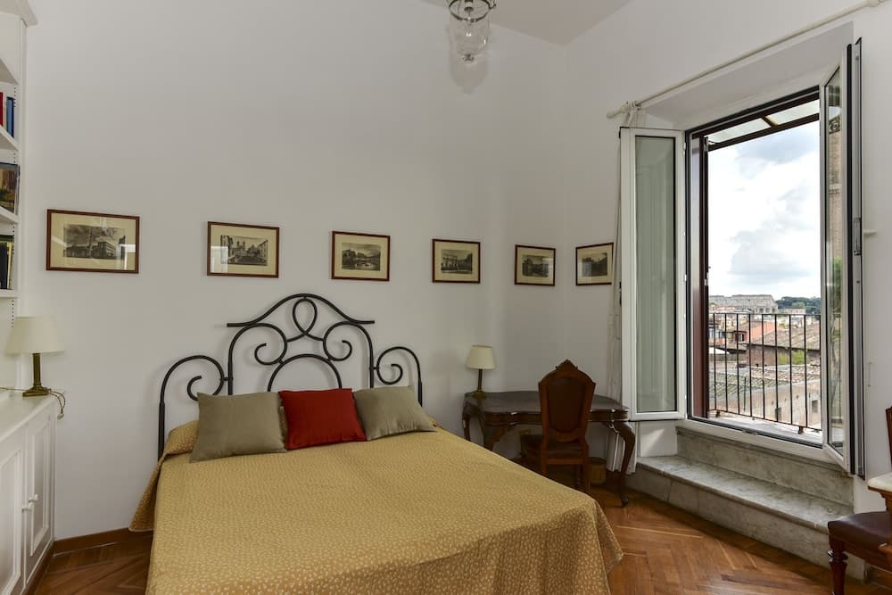 Rome at Your Feet Apartment — photo 1 of 1