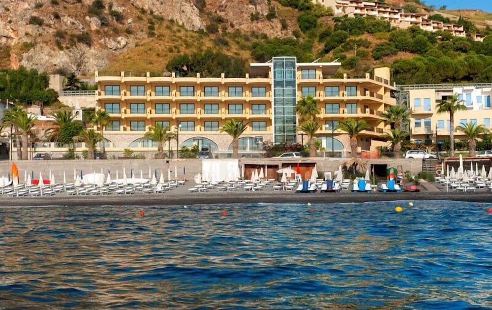 EliHotel — photo 1 of 1