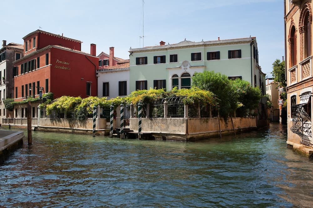 Pensione Accademia - Villa Maravege — photo 1 of 1