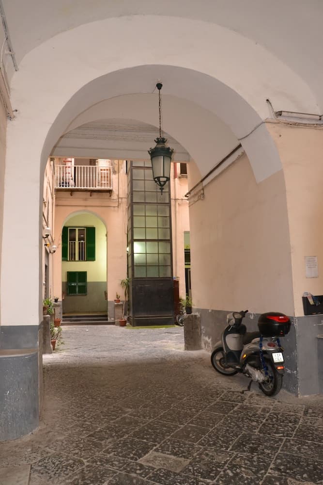 Napolipietrasanta LT — photo 1 of 1