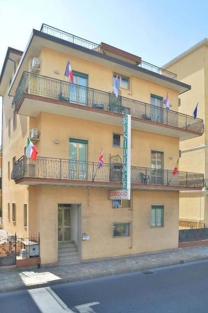 Residence Corallo — photo 1 of 17