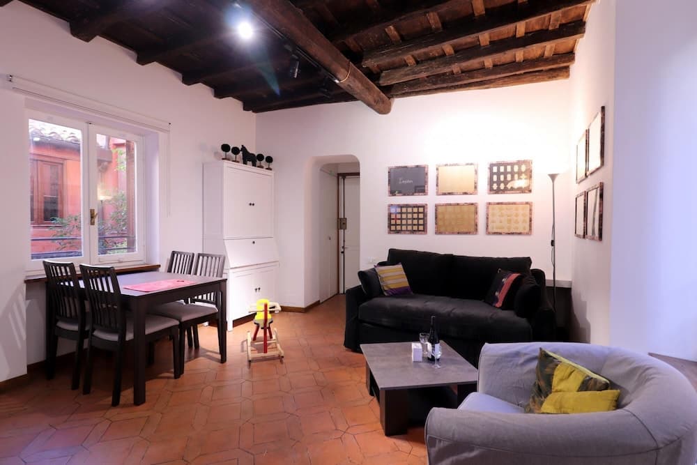 Lovely Navona Apartment — photo 1 of 1