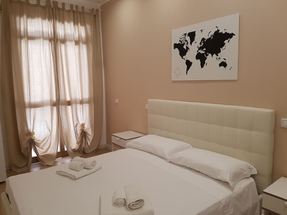 Summer Rooms — photo 1 of 20