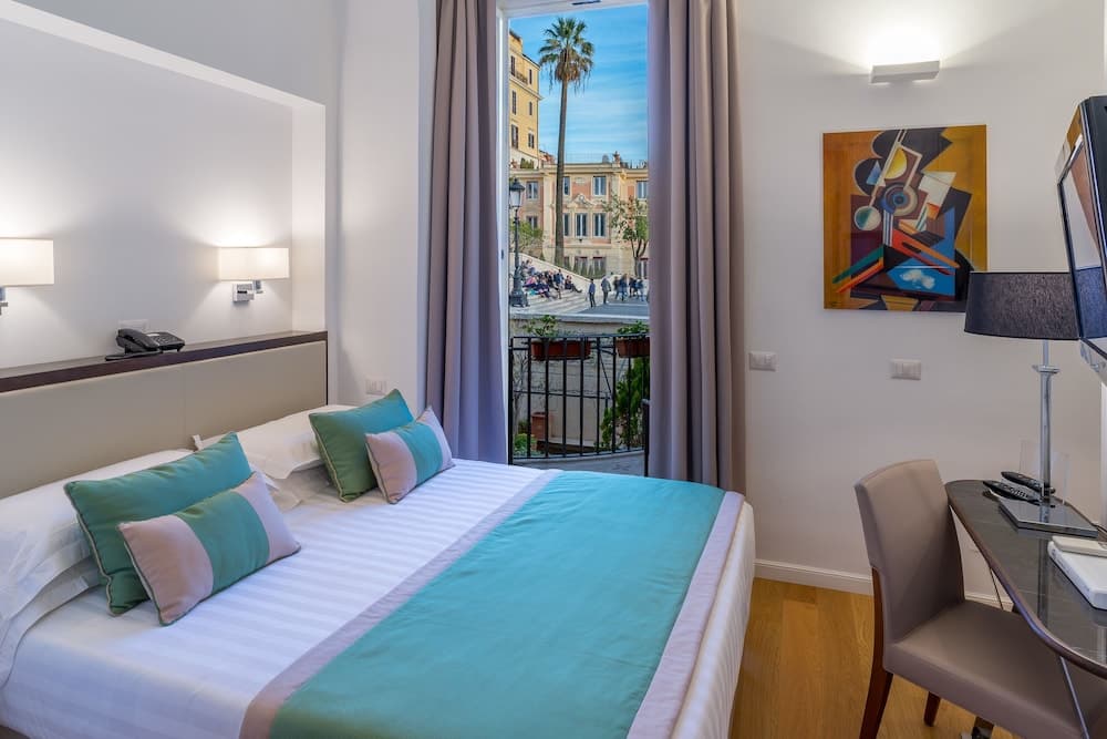 Les Diamants Spanish Steps Suite — photo 1 of 1