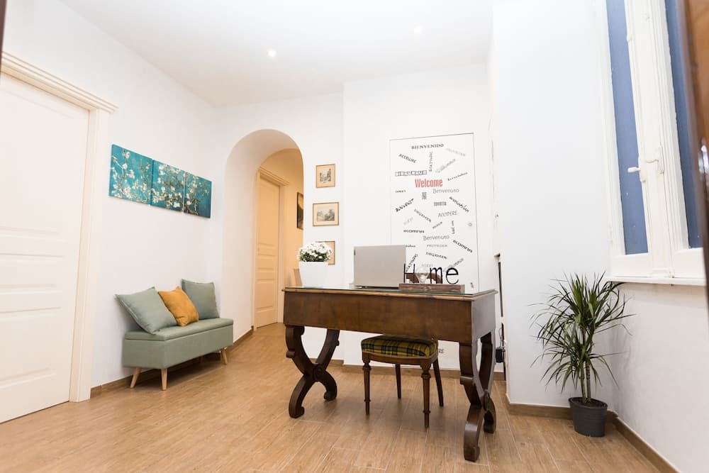 Dreaming in Rome - Vittorio Veneto Guest House — photo 1 of 44