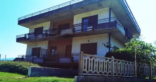 Angela Home - Rooms