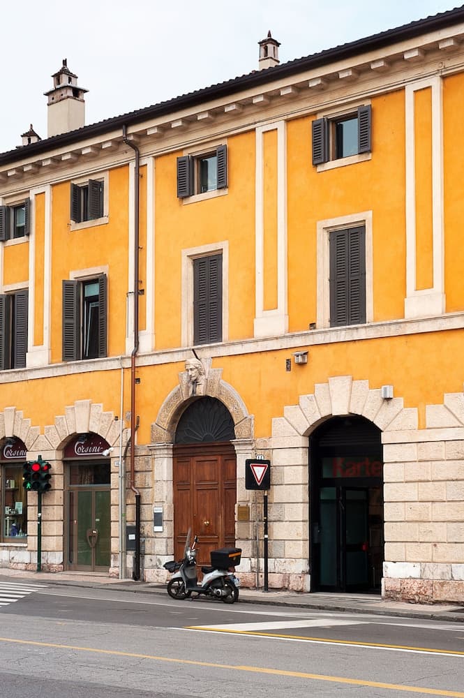 Accommodation Verona — photo 1 of 33