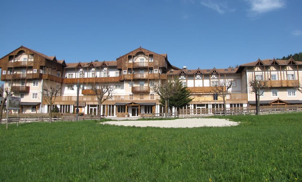 Alpen Hotel Eghel — photo 1 of 1